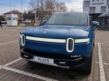 Авто Rivian R1S 2023 № 8234794