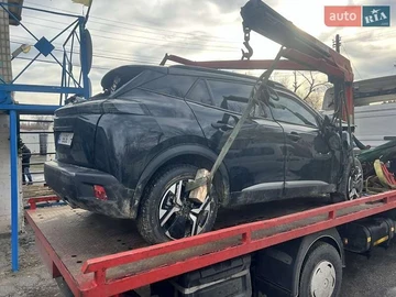 Авто Peugeot 2008 2023 № 8234840