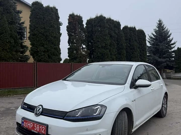 Авто Volkswagen E-Golf 2014 № 8234860