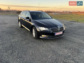 Авто Skoda Superb 2019 № 8235049
