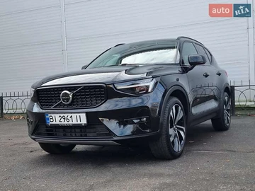 Авто Volvo Xc40 2024 № 8235087