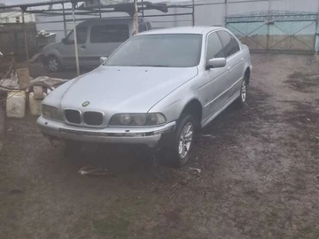 Авто BMW 5 Series 2003 № 8235110