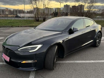 Авто Tesla Model S 2023 № 8235544