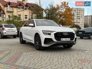 Авто Audi Q8 2020 № 8235552