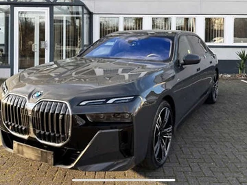 Авто BMW I7 2023 № 8235561