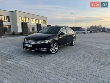 Авто Volkswagen Passat 2011 № 8235749