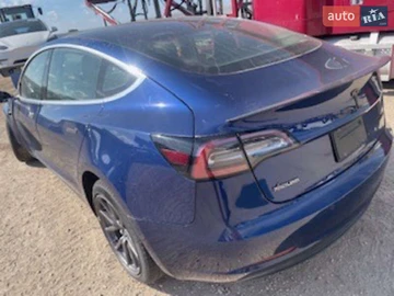 Авто Tesla Model 3 2019 № 8235789