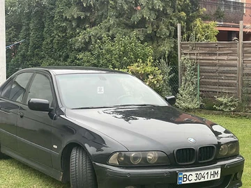 Авто BMW 5 Series 2002 № 8236019