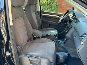 Авто Volkswagen Touran 2006 № 8236037