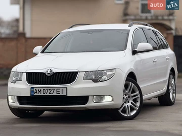 Авто Skoda Superb 2010 № 8236063