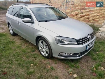 Авто Volkswagen Passat 2011 № 8236104