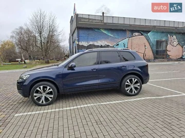 Авто Volkswagen Touareg 2014 № 8236259