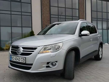 Авто Volkswagen Tiguan 2010 № 8236434