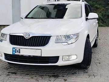 Авто Skoda Superb 2012 № 8236435
