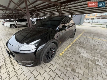 Авто Tesla Model Y 2024 № 8236453
