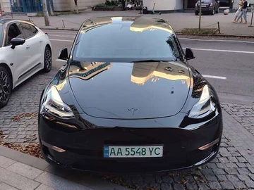 Авто Tesla Model Y 2021 № 8236801