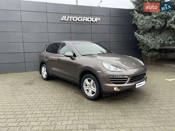 Авто Porsche Cayenne 2012 № 8236900