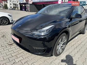 Авто Tesla Model Y 2024 № 8237047