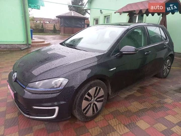 Авто Volkswagen E-Golf 2015 № 8237144