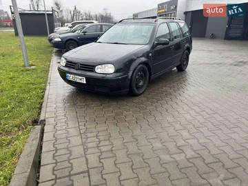 Авто Volkswagen Golf 2001 № 8237296