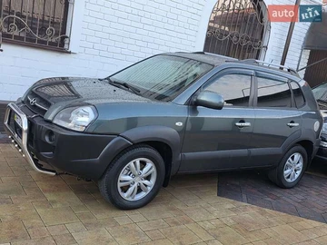 Авто Hyundai Tucson 2012 № 8237510