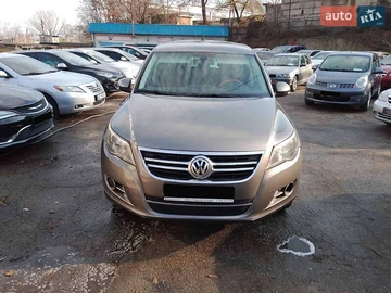 Авто Volkswagen Tiguan 2010 № 8237830
