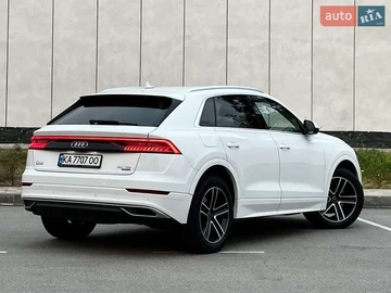 Авто Audi Q8 2023 № 8237998