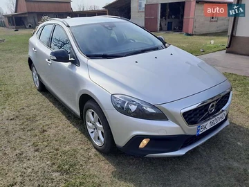 Авто Volvo V40 Cross Country 2015 № 8238274