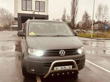 Авто Volkswagen Transporter 2010 № 8238750