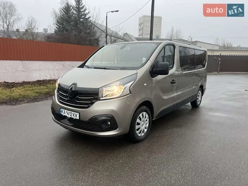 Авто Renault Trafic 2015 № 8238911
