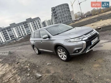 Авто Mitsubishi Outlander 2021 № 8239004