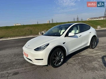 Авто Tesla Model Y 2022 № 8239011