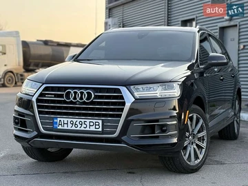 Авто Audi Q7 2017 № 8239023