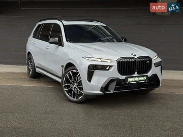 Авто BMW X7 2022 № 8239049