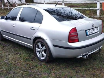 Авто Skoda Superb 2006 № 8239136