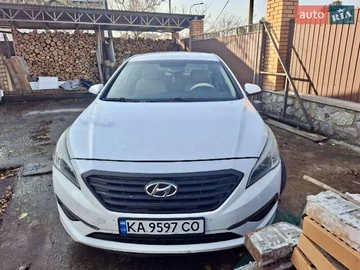 Авто Hyundai Sonata 2015 № 8239314