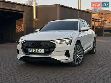 Авто Audi E-Tron 2019 № 8239538