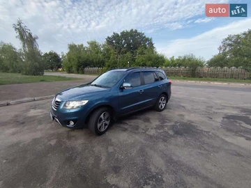 Авто Hyundai Santa Fe 2011 № 8239930