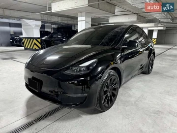 Авто Tesla Model Y 2023 № 8240086