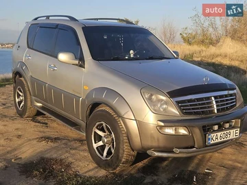 Авто SsangYong Rexton 2002 № 8240259