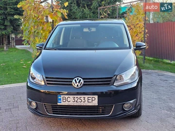 Авто Volkswagen Touran 2013 № 8240288
