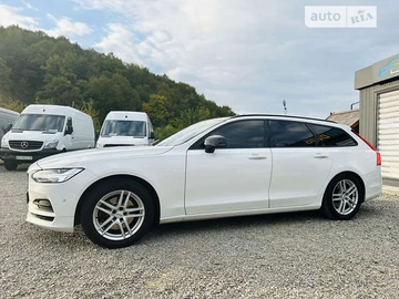 Авто Volvo V90 2018 № 8240434