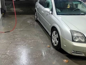 Авто Opel Signum 2003 № 8240439