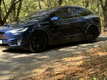 Авто Tesla Model X 2016 № 8240443