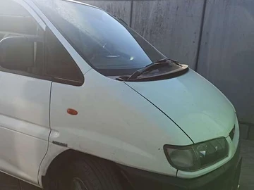 Авто Mitsubishi L 400 2000 № 8240658