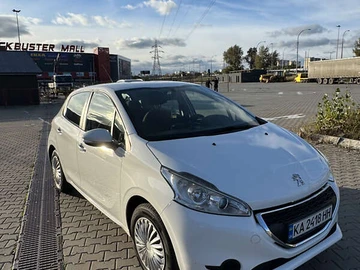 Авто Peugeot 208 2014 № 8240675