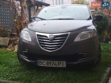 Авто Lancia Ypsilon 2012 № 8240826