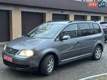 Авто Volkswagen Touran 2006 № 8240838