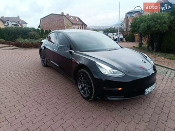 Авто Tesla Model 3 2019 № 8241060