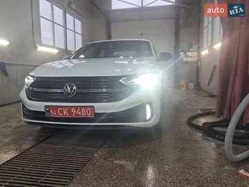Авто Volkswagen Jetta 2023 № 8241061